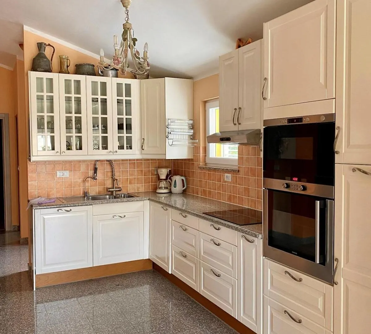 Apartment In Porec 4 Bedroom
